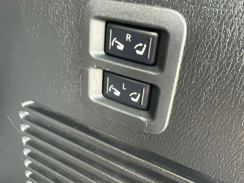 Used 2024 Nissan Armada Platinum w/ Captain's Chairs Package AWD/4WD image 12