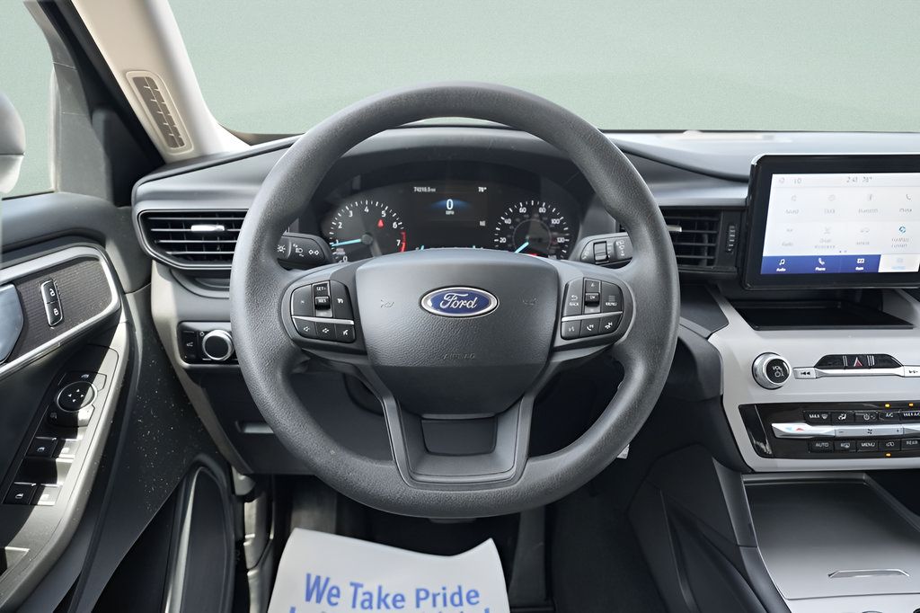 Used 2023 Ford Explorer 4WD image 17