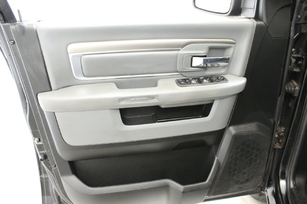 Used 2019 RAM 1500 Classic SLT AWD/4WD image 20