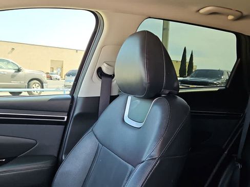 Used 2022 Hyundai Tucson SEL w/ Convenience + Premium Package FWD image 17