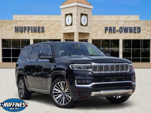 Used 2022 Jeep Grand Wagoneer Series III w/ Rear Seat Video Group 1 AWD/4WD image 1