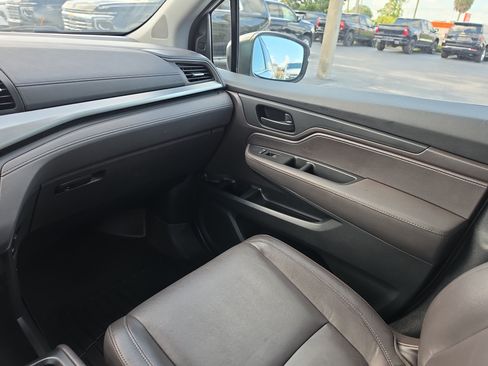 Used 2018 Honda Odyssey EX-L image 11