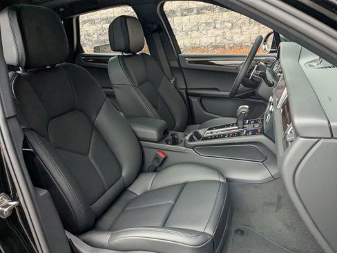 New 2026 Porsche Macan AWD/4WD image 26