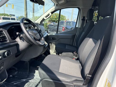 Used 2025 Ford Transit 250 Low Roof w/ Exterior Upgrade Package RWD image 15