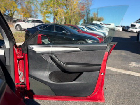 Used 2023 Tesla Model Y AWD image 22