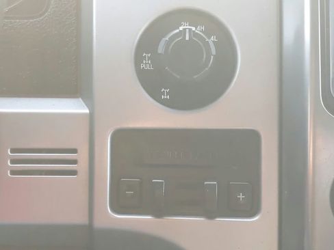 Used 2013 Ford F150 FX4 w/ Luxury Equipment Group image 28