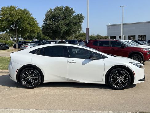 Used 2024 Toyota Prius Limited w/ Limited Premium Package FWD image 2