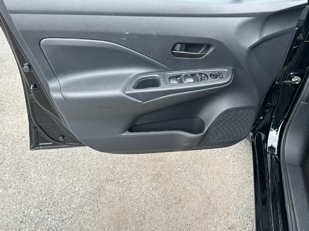 Used 2025 Nissan Versa S w/ Trunk Package FWD image 10