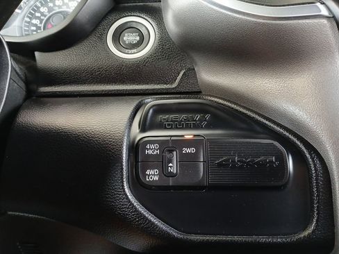 Used 2024 RAM 3500 Big Horn image 17