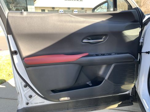 Used 2020 Lexus UX 250h F Sport image 14