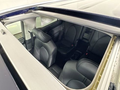 New 2026 Toyota Highlander XLE image 12