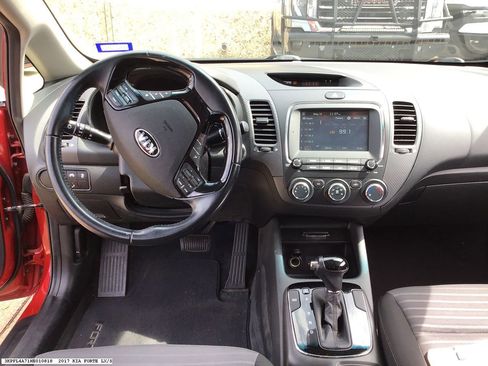 Used 2017 Kia Forte S w/ S Technology Package FWD image 13