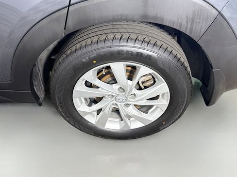 Used 2019 Hyundai Tucson Value image 37