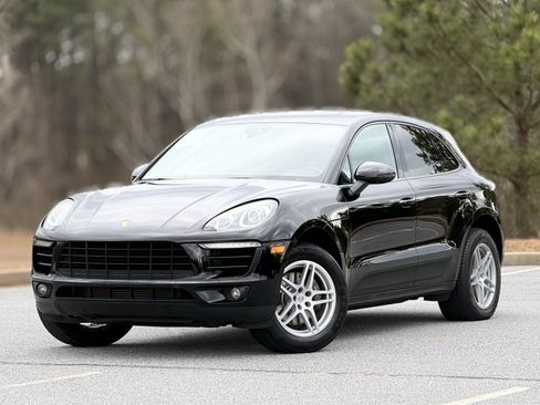 Used 2018 Porsche Macan Sport Edition image 7