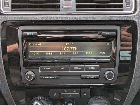 Used 2015 Volkswagen Jetta TDI S image 12