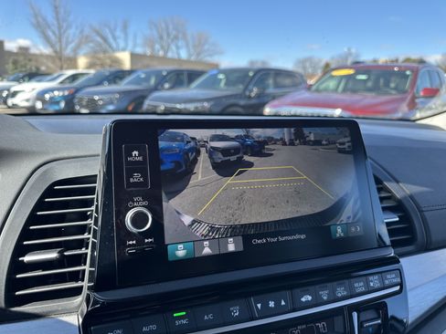 Certified 2025 Honda Odyssey EX-L image 31