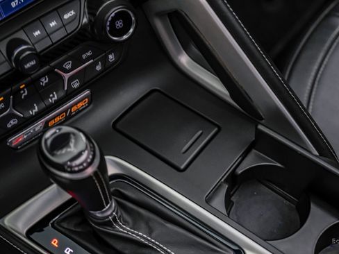 Used 2015 Chevrolet Corvette Z06 w/ 3LZ Preferred Equipment Group image 70