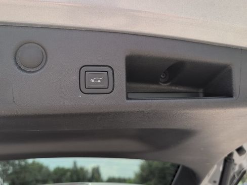 Used 2024 Chevrolet Equinox LT AWD/4WD image 13