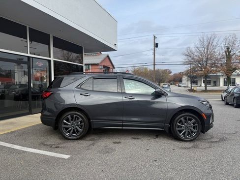 Used 2022 Chevrolet Equinox RS w/ LPO, Floor Liner Package image 37
