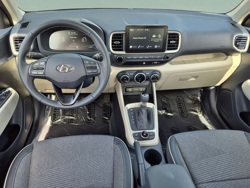 New 2026 Hyundai Venue SEL FWD image 10