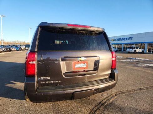 Used 2018 Chevrolet Suburban LT w/ Luxury Package image 6