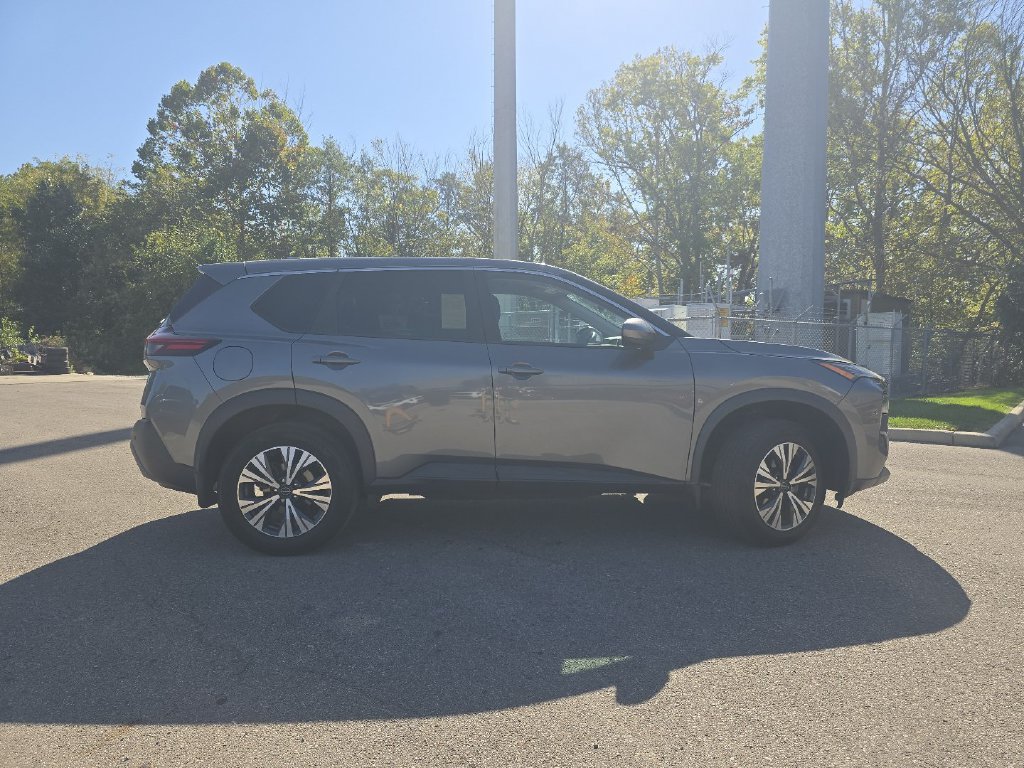 Used 2023 Nissan Rogue SV AWD/4WD image 16