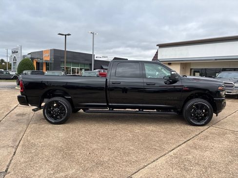 New 2026 RAM 2500 Big Horn AWD/4WD image 7
