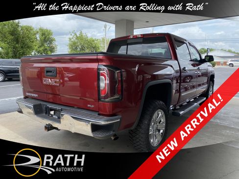 Used 2018 GMC Sierra 1500 SLT AWD/4WD image 8