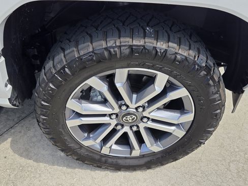 Certified 2025 Toyota 4Runner Limited AWD/4WD image 12