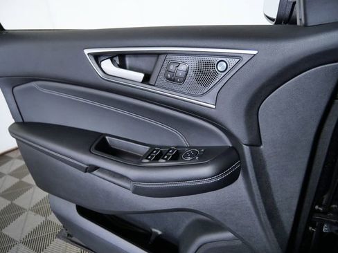 Certified 2023 Ford Edge Titanium AWD/4WD image 26