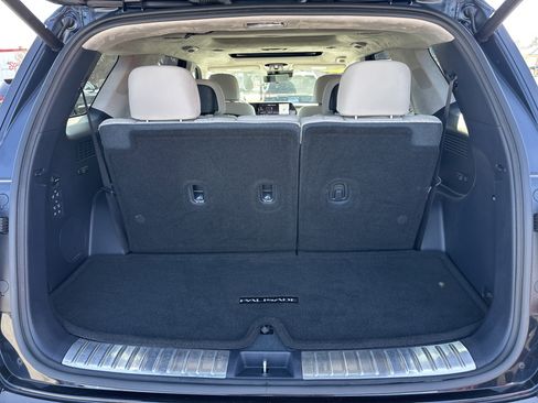 Used 2023 Hyundai Palisade Calligraphy image 19