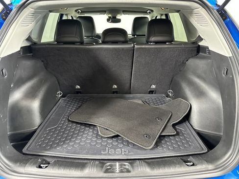 Used 2022 Jeep Compass Limited image 26