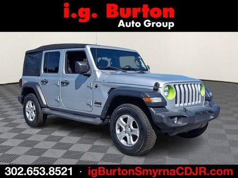 Used 2022 Jeep Wrangler Unlimited Sport AWD/4WD image 1