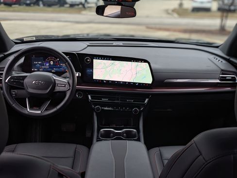 Used 2025 Chevrolet Traverse Z71 w/ Driver Confidence Package image 25