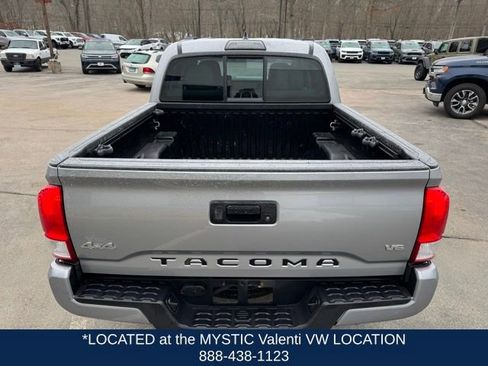 Used 2016 Toyota Tacoma SR w/ Towing Package image 8
