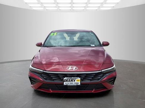Used 2025 Hyundai Elantra SEL FWD image 6