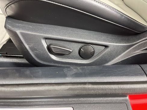 Used 2024 Ford Mustang Premium image 33