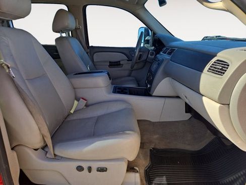 Used 2014 Chevrolet Silverado 2500 LTZ w/ LTZ Plus Package image 15