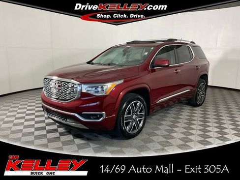 Used 2017 GMC Acadia Denali w/ Technology Package FWD image 1