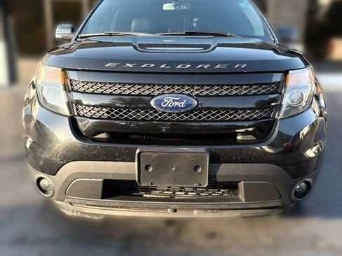 Used 2014 Ford Explorer Sport w/ Equipment Group 401A image 8
