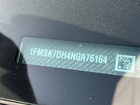 Used 2022 Ford Explorer XLT w/ Equipment Group 202A image 39