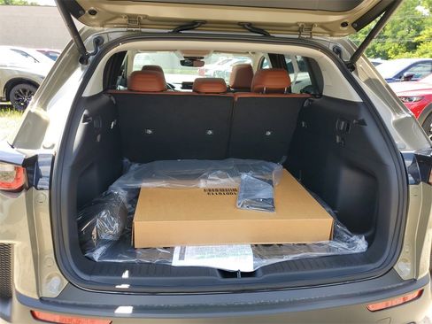 New 2025 MAZDA CX-50 Meridian Edition w/ Weather Package image 8