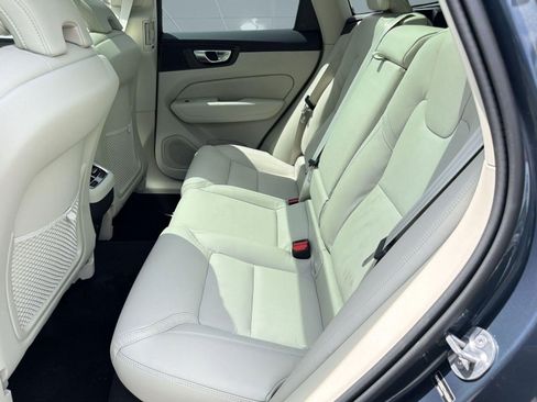 New 2026 Volvo XC60 B5 Ultra w/ Protection Package Premier AWD/4WD image 15