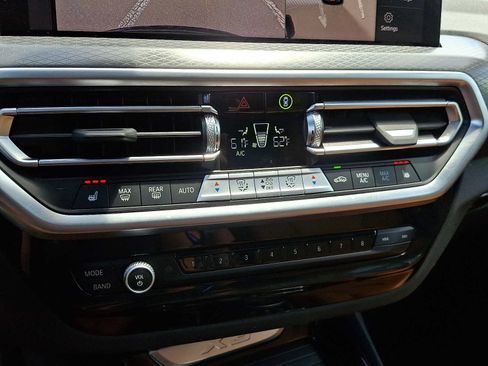 Certified 2024 BMW X3 xDrive30i w/ Premium Package AWD/4WD image 17