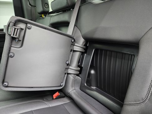 Used 2024 Chevrolet Silverado 2500 LTZ w/ LTZ Premium Package image 42