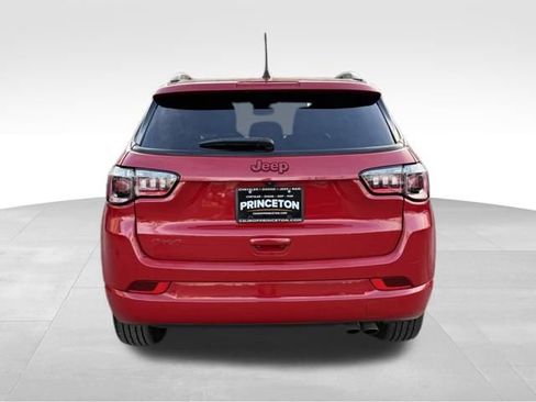 Used 2022 Jeep Compass Limited image 6