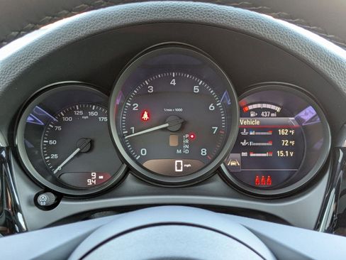 New 2026 Porsche Macan image 16