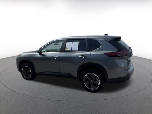 Used 2025 Nissan Rogue SV image 10