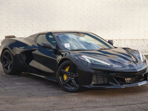 New 2025 Chevrolet Corvette E-Ray image 3