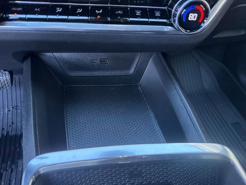 Used 2026 Chevrolet Equinox LT w/ Convenience Package II image 25